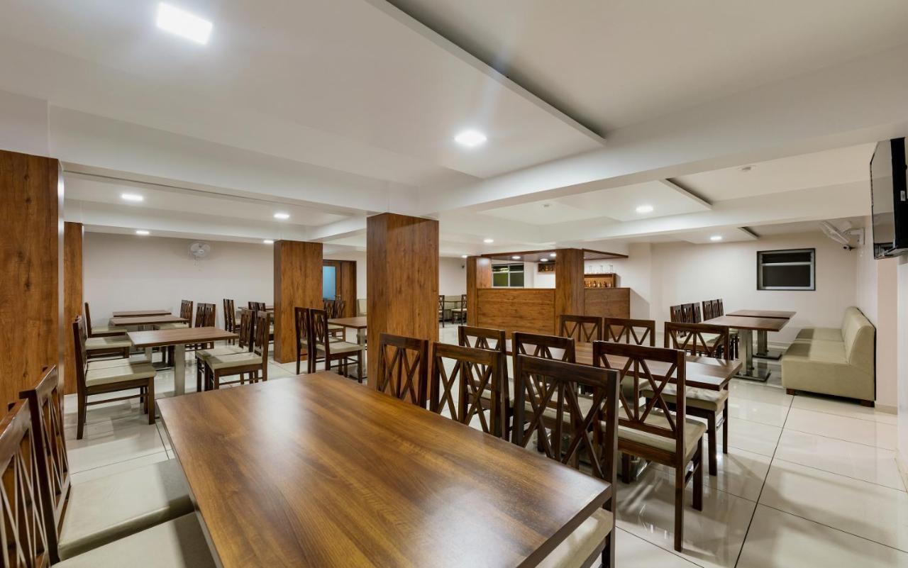 Hotel Grand Indu, 3 Star โกลฮาปูร์ ภายนอก รูปภาพ