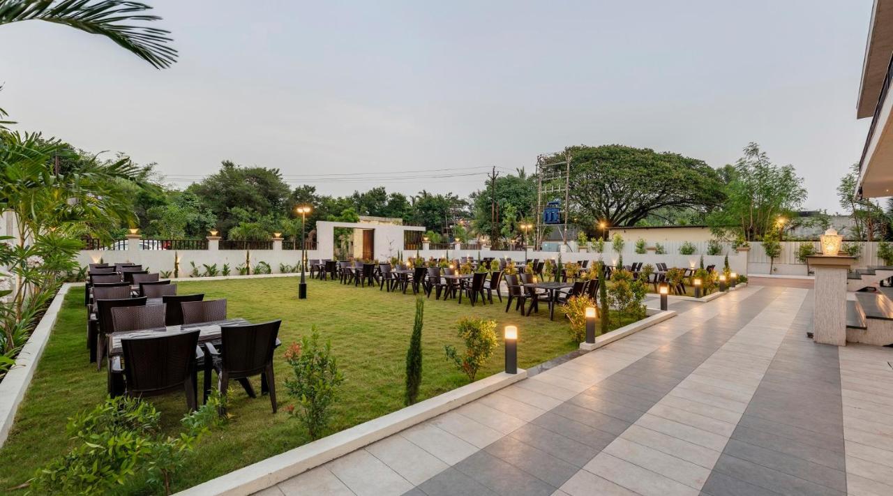 Hotel Grand Indu, 3 Star โกลฮาปูร์ ภายนอก รูปภาพ